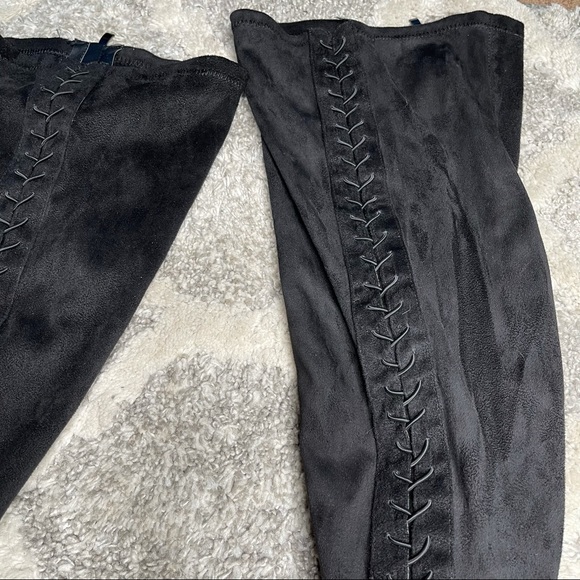 NWOT Torrid BLACK FAUX SUEDE STRETCH CORSET OVER-THE-KNEE BOOT Extra Wide Fit 11 - Picture 7 of 15